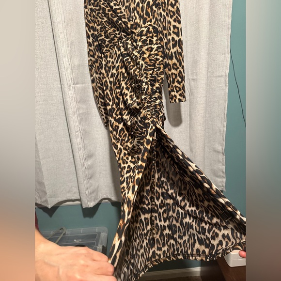 SHEIN Cheetah Bodycon Dress with Sleeves - Picture 3 of 5